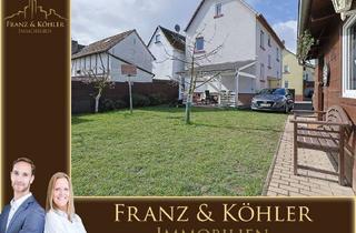 Haus kaufen in 61197 Florstadt, Florstadt | 2 Einfamilienhäuser auf einem 478 qm großen Grundstück mit Garten
