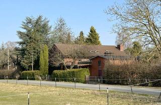Haus kaufen in 22967 Tremsbüttel, * Wohnhaus mit 2 WE im Außenbereich auf einem 3.856m² Grundstück * ca. 166m² Wohnfläche *