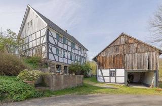 Einfamilienhaus kaufen in 53797 Lohmar, Historischer Fachwerktraum – freistehendes Einfamilienhaus mit großer Scheune, Garage und Garten