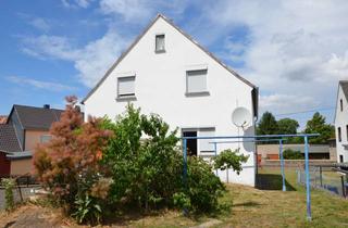 Einfamilienhaus kaufen in Hauptstr. 41, 04668 Grimma, Einfamilienhaus mit zwei Garagen in ruhiger Siedlungslage von Grimma OT Großbothen