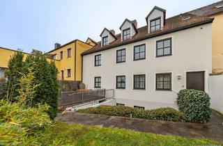 Haus kaufen in 85354 Freising, Bestlage Freisinger Altstadt. Exklusives Stadthaus mit bis zu drei Einheiten & herrlichem Garten.