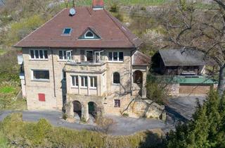 Villa kaufen in 75433 Maulbronn, Herrschaftliche Villa mit viel Raum zum gestalten auf einem großen Grundstück in bester Lage