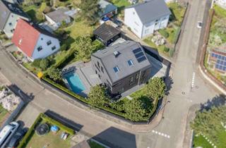 Haus kaufen in 76448 Durmersheim, Exklusives Designerhaus mit Poollandschaft und kompromissloser Ausstattung in Würmersheim
