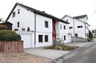 Haus kaufen in 74257 Untereisesheim, großzügiges Zweifamilienhaus in ruhiger Lage