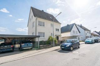 Haus kaufen in Unterm Bausenberg 50, 58791 Werdohl, Raumwunder mit Balkon & großem Grundstück – EFH mit 3 Ebenen + viel Nutzfläche