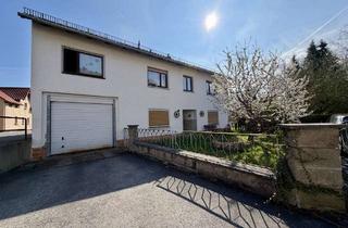 Mehrfamilienhaus kaufen in 96465 Neustadt, Mehrfamilienhaus in idyllischer Lage an der Röden – 3 Wohnungen, großer Garten & Garagen!