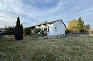 Haus kaufen in 94333 Geiselhöring, Bungalow mit großem Grundstück in ruhiger Lage von Geiselhöring