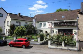 Haus kaufen in 56651 Oberzissen, Ehemalige Dorfschänke mit Saal und Wohnungen im schönen Oberzissen