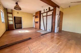 Haus kaufen in 56588 Waldbreitbach, Handwerker aufgepasst! Zweifamilienhaus in Aussichtslage in Over ideal als Kapitalanlage