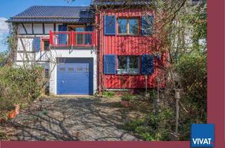Haus kaufen in 35614 Aßlar, Extravagantes Wohnhaus für Individualisten in zweiter Reihe. PV-Anlage, Wallbox, Garage, u.v.m.