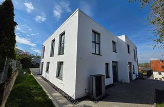 Haus mieten in Frankfurter Str. 153 c, 65520 Bad Camberg, Geräumige Doppelhaushälfte mit 4 Zimmer in Bad Camberg-Würges im Erstbezug zu vermieten