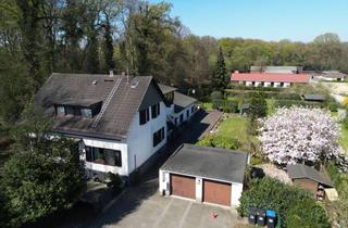 Anlageobjekt in Schmielenweg 38, 45481 Saarn, 5-Familienhaus im Grünen – solide Investition mit Entwicklungspotenzial in Mülheim-Saarn