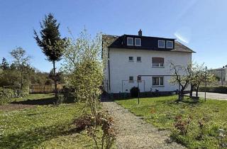Anlageobjekt in 65385 Rüdesheim am Rhein, Großes 3 Familienhaus mit 2 Balkonen und schönem Garten