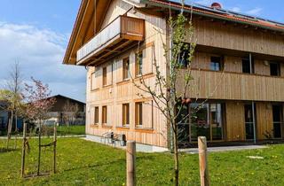 Wohnung kaufen in Kreuzberg 17, 83123 Amerang, Erstbezug - 4 Zimmer,-Dachgeschoß-ETW, Balkon, Lift, PV , Energy A+, Garage & Stellplatz