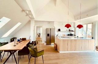 Wohnung kaufen in Stahlheimer Straße 2a, 10439 Prenzlauer Berg, großzügig ausgebaute Dachgeschosswohnung mit idyllischem Ausblick in Prenzlauerberg