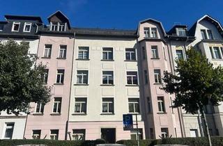 Wohnung kaufen in 09112 Kaßberg, Geräumige 3 Zimmer-Etagenwohnung mit Balkon und Wohnküche in zentraler Lage.