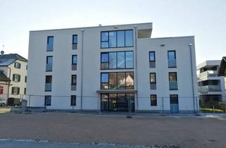 Wohnung mieten in Johann-Jakob Kammüller Str., 79400 Kandern, Lichtdurchflutete 3-Zimmer-Wohnung mit Terrasse & Gartenanteil in Kandern