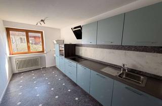 Wohnung mieten in Von-Gumppenberg-Straße 11, 83714 Miesbach, Frisch renovierte 4-Zimmer-Wohnung mit Süd-Balkon in ruhiger Lage von Miesbach