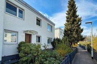 Wohnung kaufen in 30519 Hannover, Modernisierungsbedürftige 3,5-Zimmer-ETW mit Reihenhauscharakter