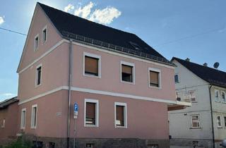 Haus kaufen in 63695 Glauburg, Glauburg - DIE GELEGENHEIT FÜR IHRE ALTERSVORSORGE --- TOP 7 FAMILIENHAUS ---- GUT VERMIETET ODER UMWANDLUNG IN EIGENTUMSWOHNUNGEN