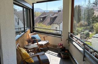 Wohnung kaufen in 72555 Metzingen, Metzingen - Vollständig renovierte 4-Zimmer-Wohnung mit Balkon in Metzingen