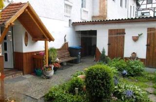 Haus kaufen in 07819 Triptis, Triptis - Rendite-Chance in Triptis! Wohn- & Geschäftshaus - neue Heizungen