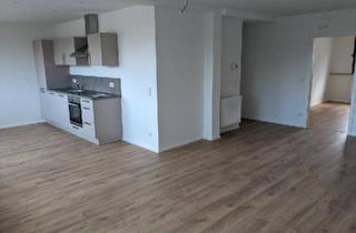 Wohnung kaufen in 66740 Saarlouis, Saarlouis - Moderne gepflegte 3ZKB Wohnung (2. OG) in Top Lage von Saarlouis