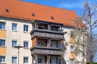 Wohnung kaufen in 08371 Glauchau, Glauchau - Vermietete 3-Raum Wohnung in sehr ruhiger gepflegter Wohngegend i