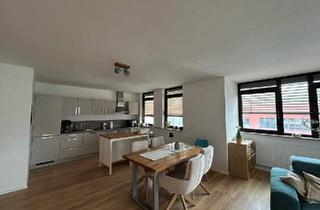 Wohnung kaufen in 66740 Saarlouis, Saarlouis - Moderne großzügige 3ZKB Wohnung (1. OG) in Top Lage von Saarlouis