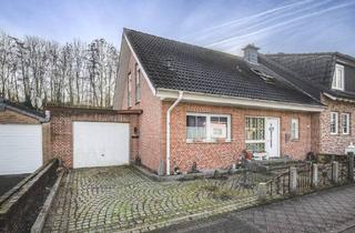 Einfamilienhaus kaufen in 52477 Alsdorf, Alsdorf - Großzügiges Einfamilienhaus mit Garage in verkehrsberuhigter Spielstraße