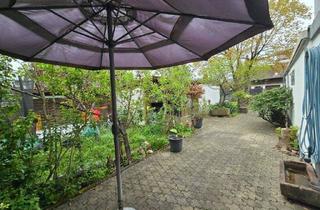 Haus kaufen in 79331 Teningen, Teningen - Reihenmittelhaus mit Balkon, 2 Terrassen, großer Außenbereich, 2 Küchen, 2 Bäder und Garage