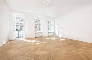 Wohnung kaufen in Erich-Weinert-Straße, 10439 Prenzlauer Berg, Prenzlauer Berg: Frisch sanierte 4-Zimmer Altbauwohnung, Süd-Balkon, Wohnküche, Stuck, ruhige Lage