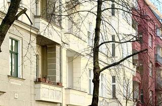 Wohnung kaufen in Prenzlauer Berg, 10437 Prenzlauer Berg, Licht, Ruhe, Rückzug und zentral – oberste Etagenwohnung, Balkon, Nähe Helmholzplatz