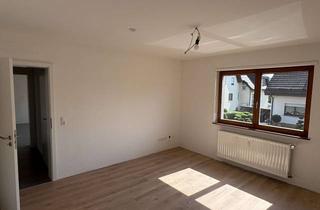 Wohnung mieten in 36119 Neuhof, Frisch sanierte 3 Zimmer EG-Wohnung mit Terrasse/Garten in Neuhof-Hauswurz