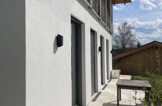 Wohnung mieten in 83629 Weyarn, Chic & Naturverbunden, 2,5 Zimmer Whg. auf zwei Wohnebenen zzgl. Galerie mit Weitblick + Terrasse