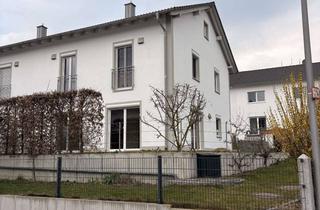 Haus mieten in 85405 Nandlstadt, Geräumige 4-Zimmer Doppelhaushälfte in Nandlstadt