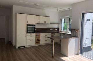 Wohnung mieten in Bahnstraße 36, 61381 Friedrichsdorf, Neuwertige Wohnung mit zwei Zimmern sowie Terrasse mit Garten und Einbauküche in Friedrichsdorf