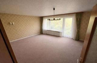 Wohnung mieten in 83308 Trostberg, Charmantes Zuhause mit Potenzial: Ungefähr 90 m² ältere Wohnung mit großem Garten