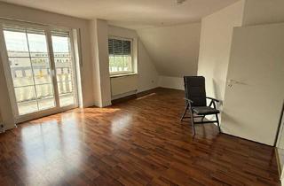 Wohnung kaufen in 33100 Paderborn, Paderborn - 3 Zimmer Wohnung mit Süd-Balkon und Außenstellplatz in Paderborn