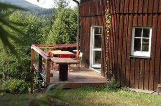 Haus kaufen in 97769 Bad Brückenau, Bad Brückenau - Achteckiges Holzhaus mit Fernblick in Waldrandlage provisionsfrei