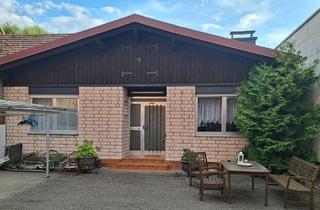 Haus kaufen in 66976 Rodalben, Rodalben - Bungalow mit angrenzendem Garten und 3-Familienhaus (vermietet)
