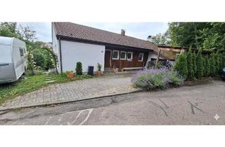 Einfamilienhaus kaufen in 72574 Bad Urach, Bad Urach - Freistehendes EFH | 1200qm Grundstück unverbaubarer Blick