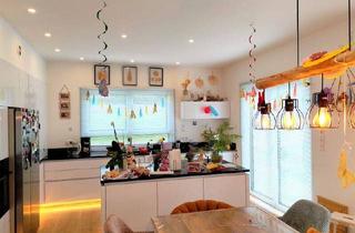 Haus kaufen in 55469 Altweidelbach, Altweidelbach - Modernes Wohnjuwel - Stilvolles Design trifft auf kreative Freiheit!