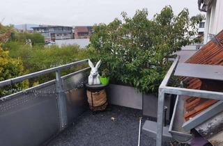 Wohnung kaufen in 71384 Weinstadt, Wohntraum auf zwei Ebenen mit Balkon und Tiefgarage