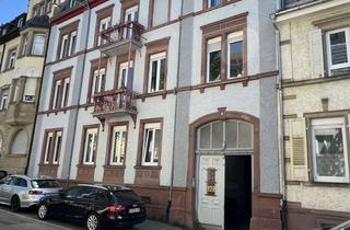 Wohnung kaufen in Karl-Weysser-Str. 10, 76227 Durlach, Schöne und großzügige 5-Z-Altbauwohnung mit zwei Balkonen in KA-Durlach