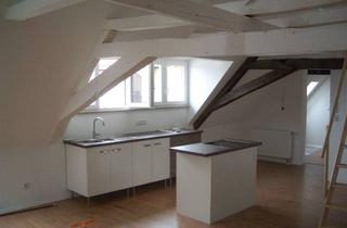 Wohnung mieten in 64846 Groß-Zimmern, Helle 2,5-Zimmer Dachgeschosswohnung in Groß-Zimmern