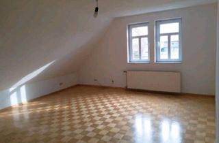 Wohnung mieten in 32584 Löhne, Helle 2-Zimmer Dachgeschosswohnung in Löhne