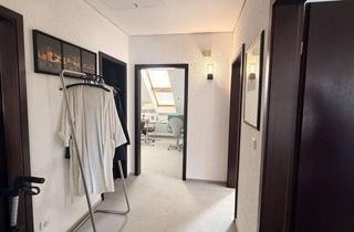 Wohnung mieten in 65239 Hochheim, Helle 3-Zimmer Dachgeschosswohnung mit Balkon in Hochheim am Main