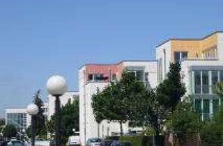 Wohnung mieten in Parksiedlung Spruch 3 bis 137, 12349 Buckow, Wohlfühlwohnung mit Wintergarten, Garten, EBK, Tiefgarage