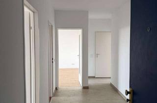 Wohnung mieten in 51105 Humboldt-Gremberg, Gut geschnittene, praktische 3 Zimmer Wohnung, Balkon, komplette Einbauküche